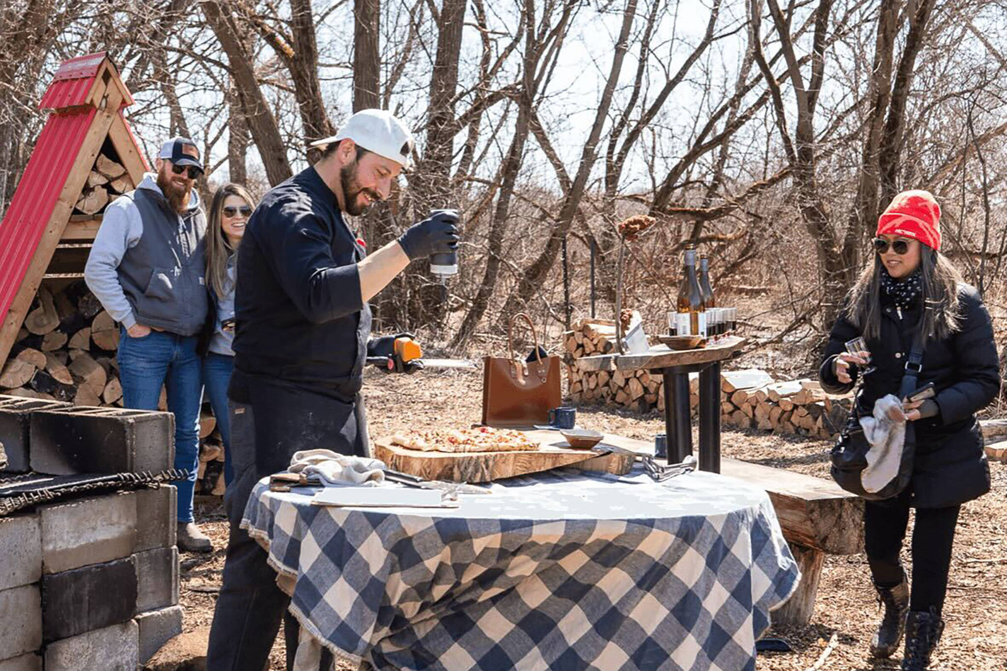 一位厨师将在多伦多的森林里为你烹制晚餐