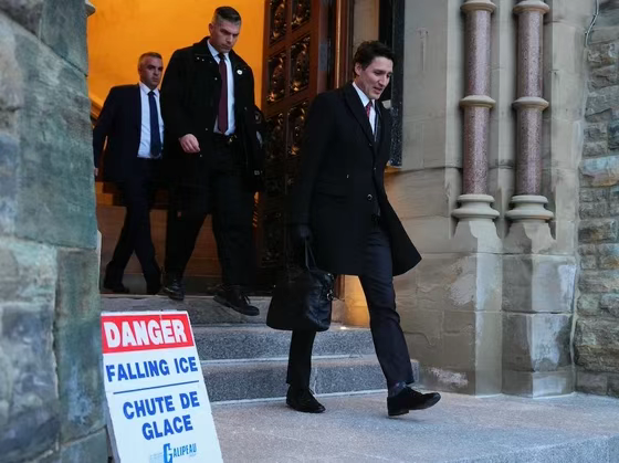 特鲁多最早今天辞职