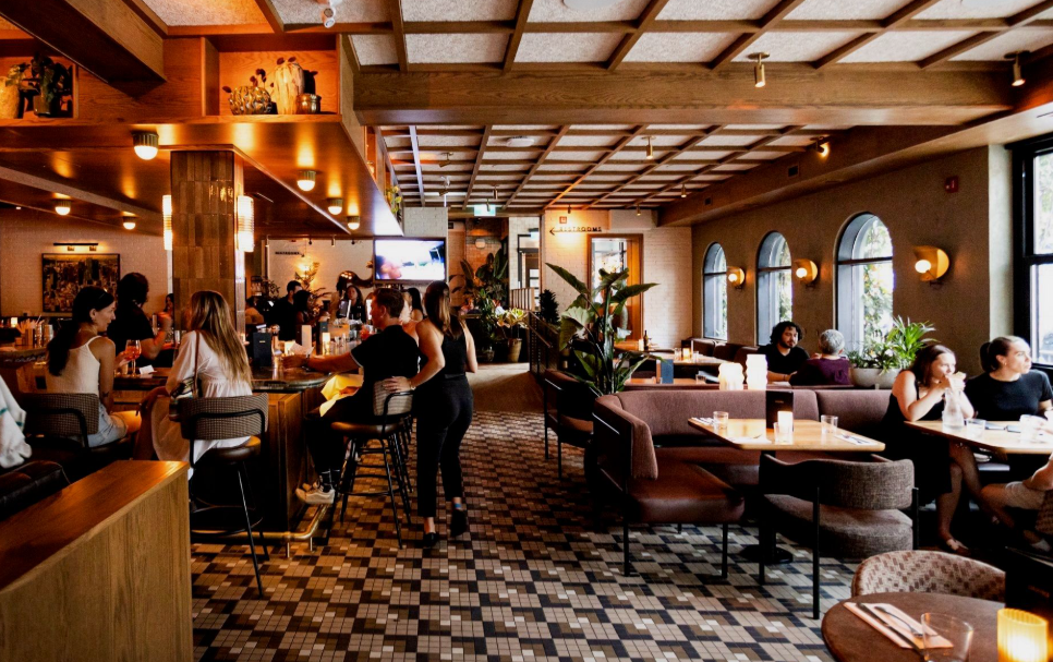 抓紧时间享用美食，下周末加拿大餐厅就餐价格将上涨