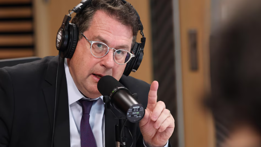 魁北克提法案，禁止学生佩戴全脸面纱