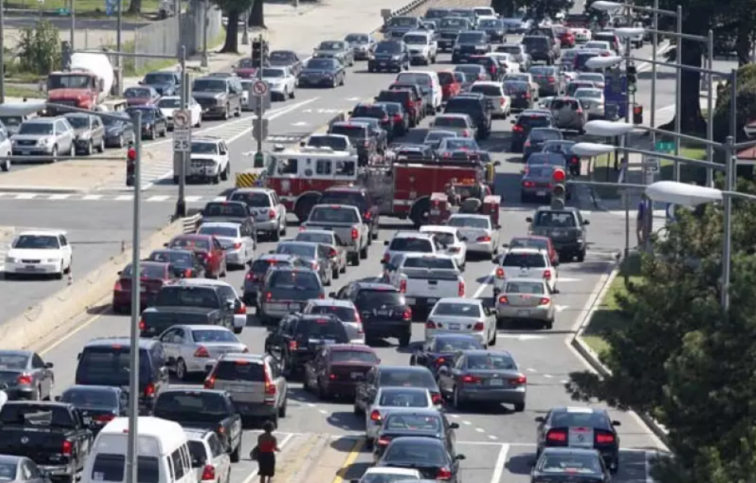 多市本周大规模查车，违规停车立刻拖走！