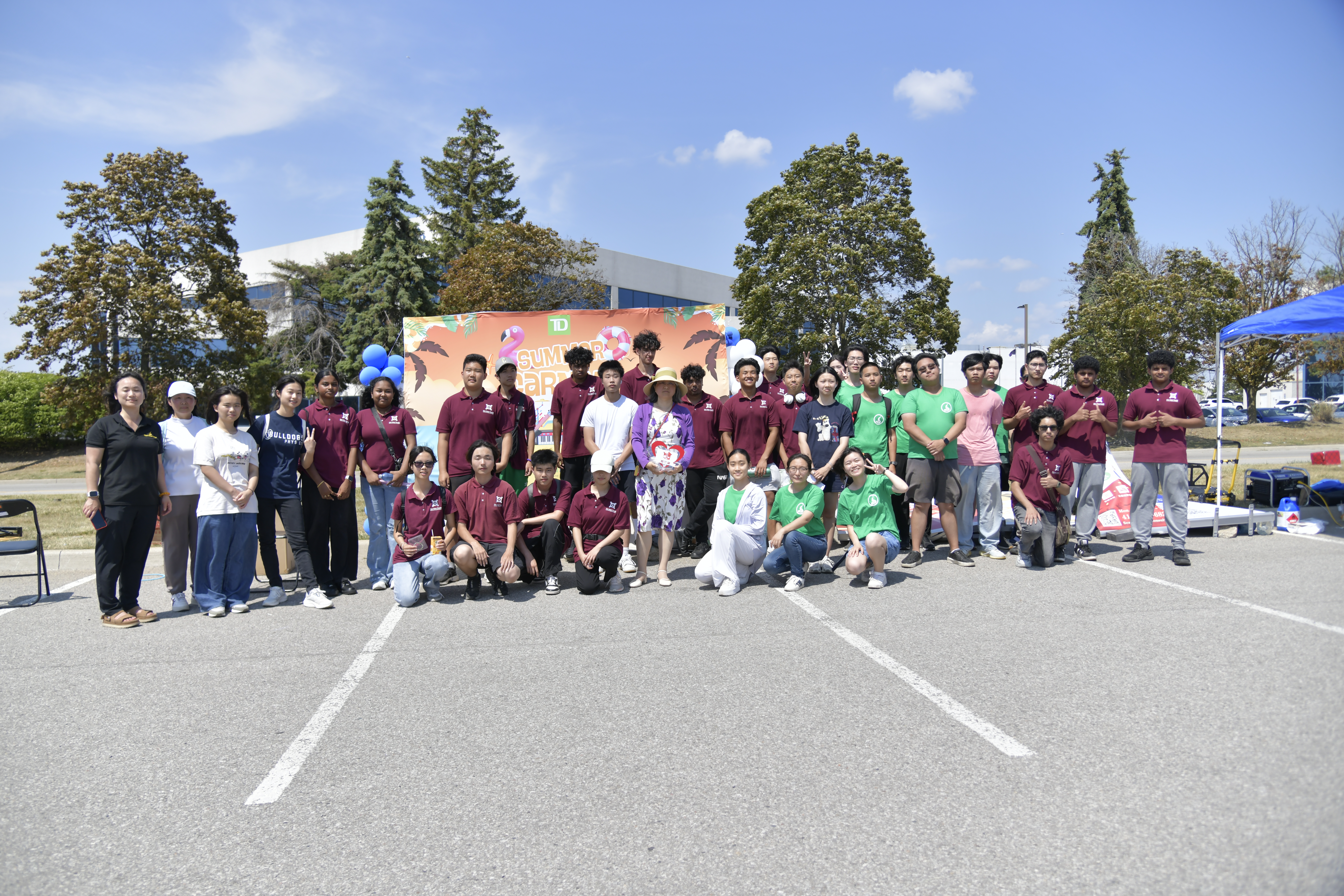 “缤纷夏日·爱满社区”——2025 夏日嘉年华热烈举行
