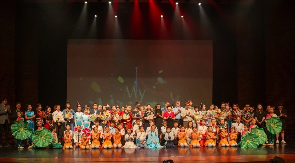 《My Mulan》2025首演大获成功：感动与惊喜并存的艺术盛宴|让传奇的光，照见更多可能！