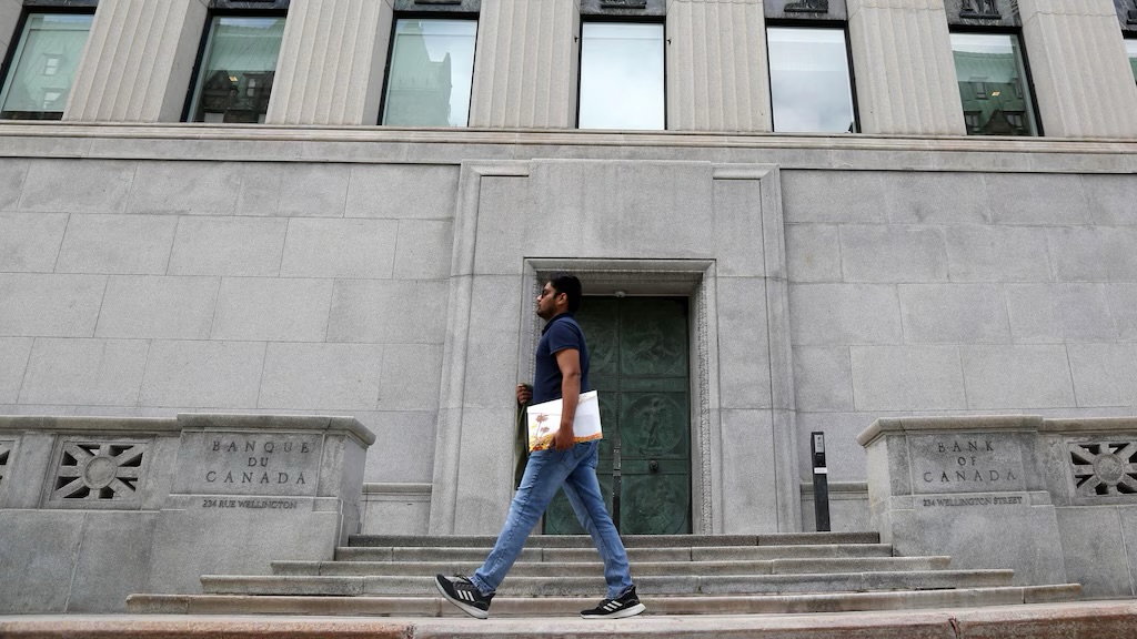 加拿大央行将关键利率下调25个基点至2.25%，经济或会继续恶化