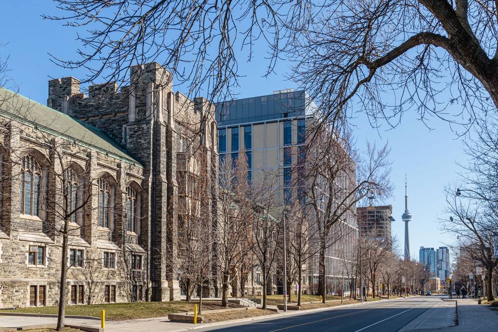 加拿大国际留学生人数大幅下降