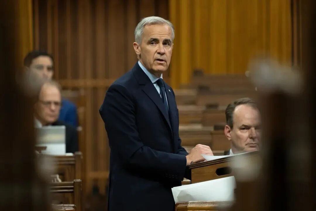 加拿大公务员开始裁员