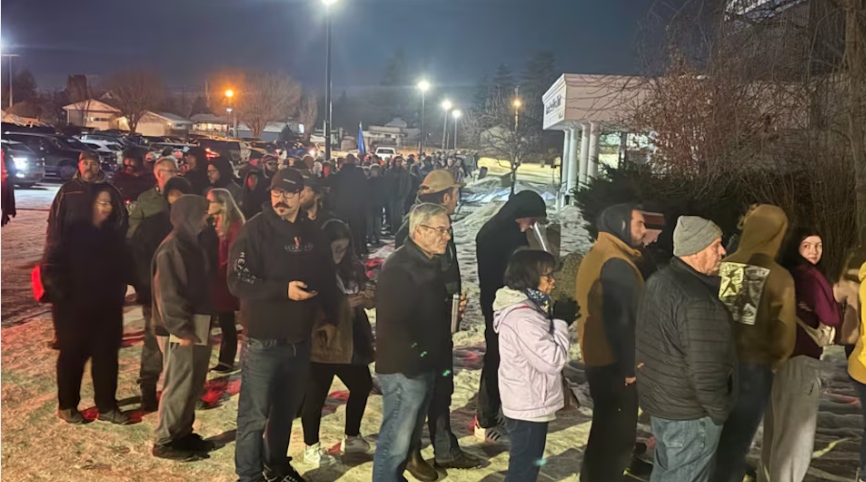 艾伯塔省独立：大批市民签署请愿书