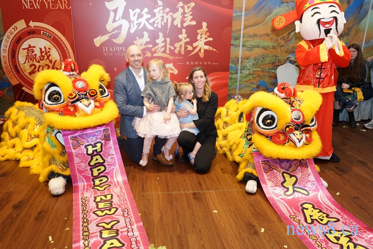 多伦多市长候选人Brad Bradford走进华人社区与居民面对面交流